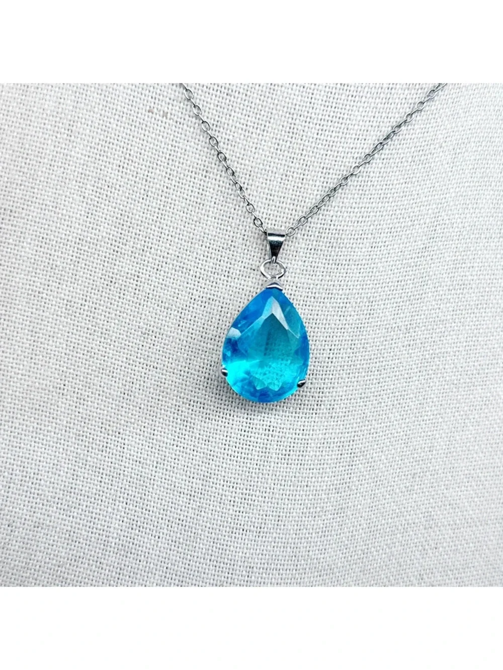 5341mc. Blue Dainty Necklace Bling